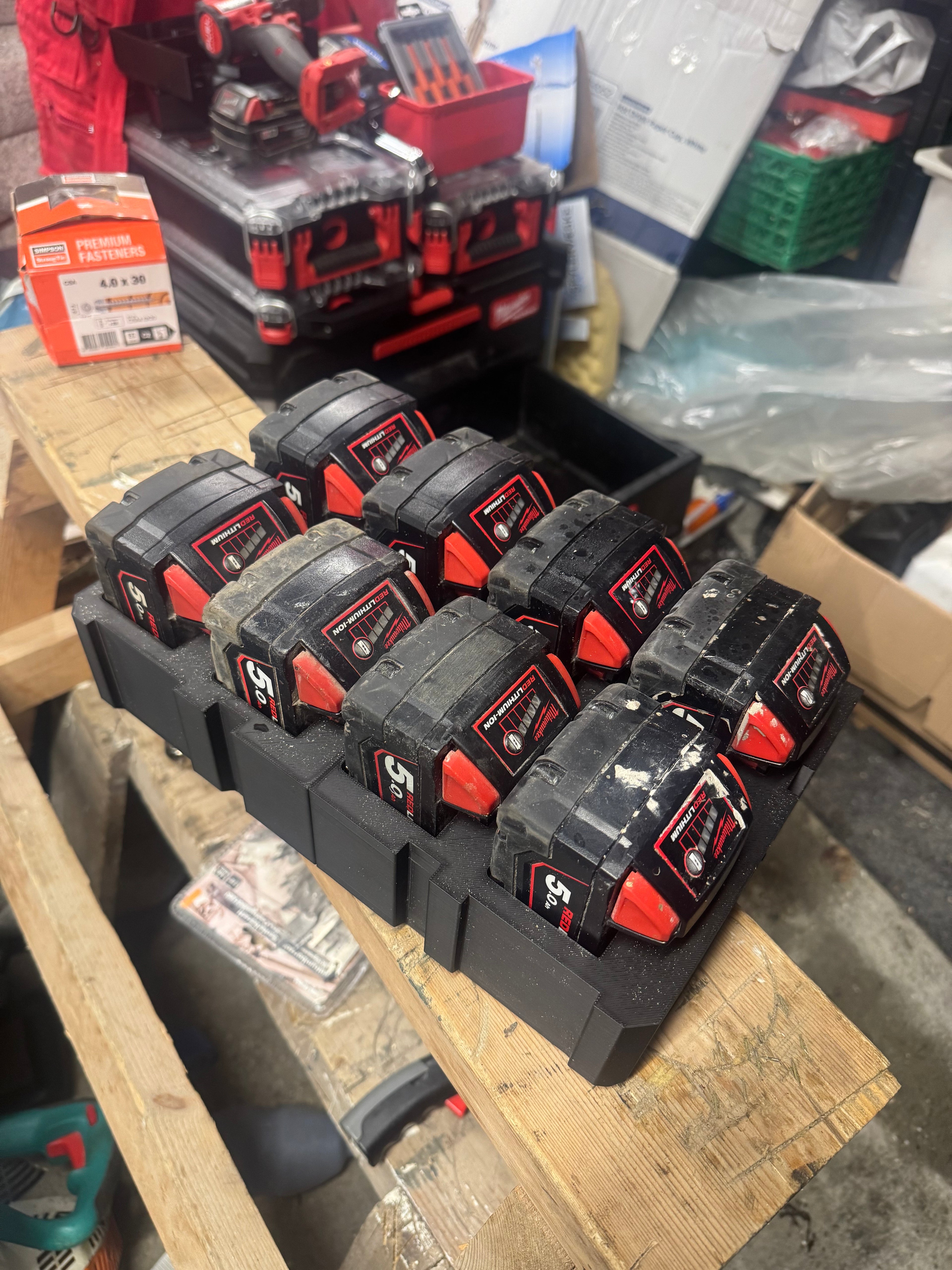 Batterihaldar til Milwaukee – for Packout